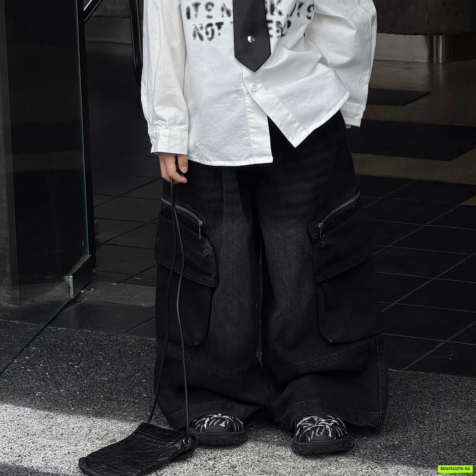 JEANS ĐEN TÚI KHÓA BẢN TO FANSHU