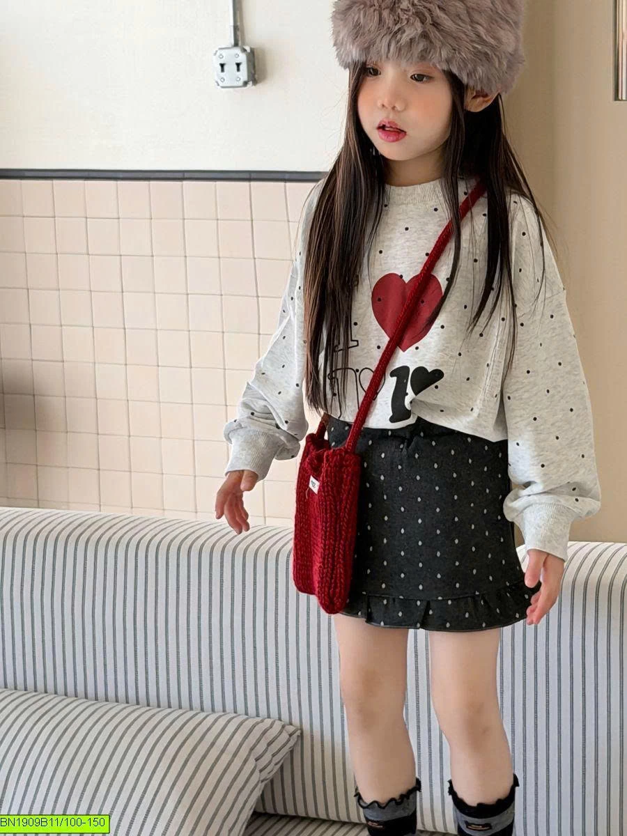 ÁO NỈ CHỮ CHẤM BI YUKID