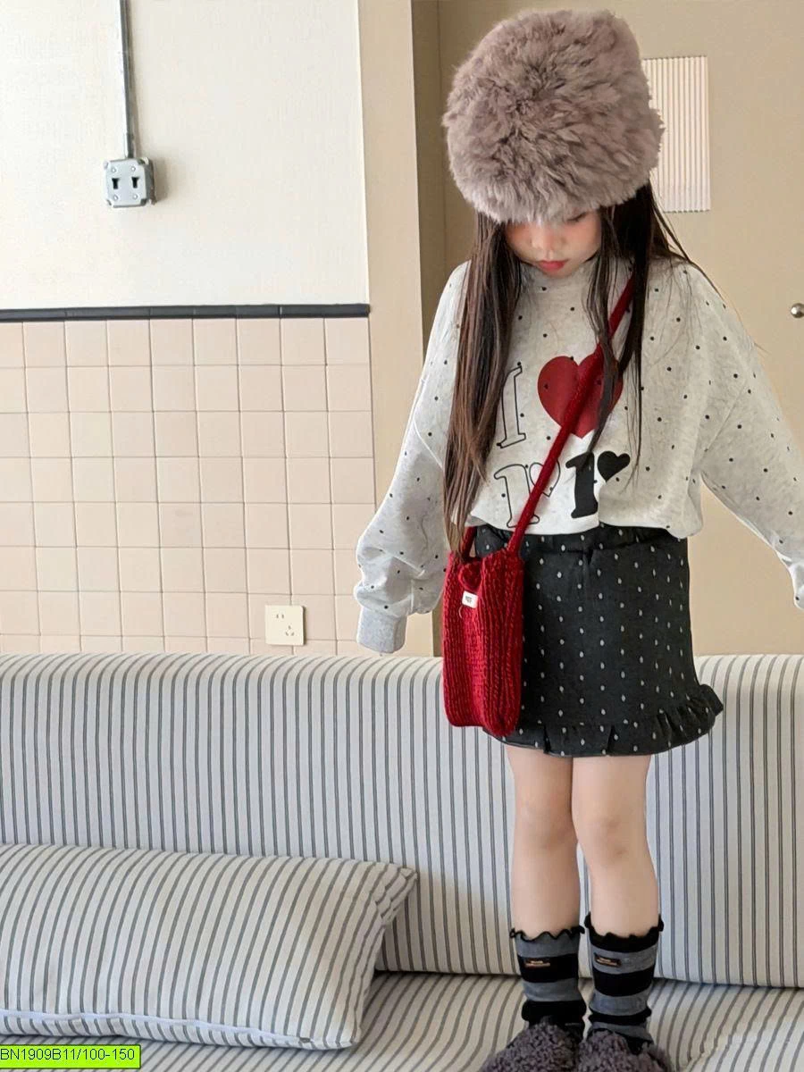 ÁO NỈ CHỮ CHẤM BI YUKID