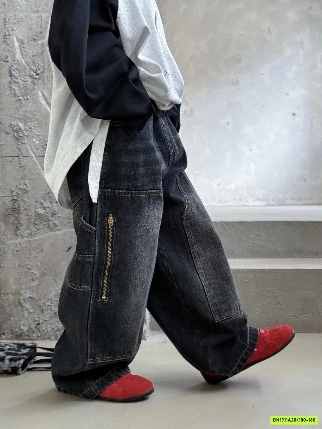 QUẦN JEANS SUÔNG TÚI KHÓA BẢN TO