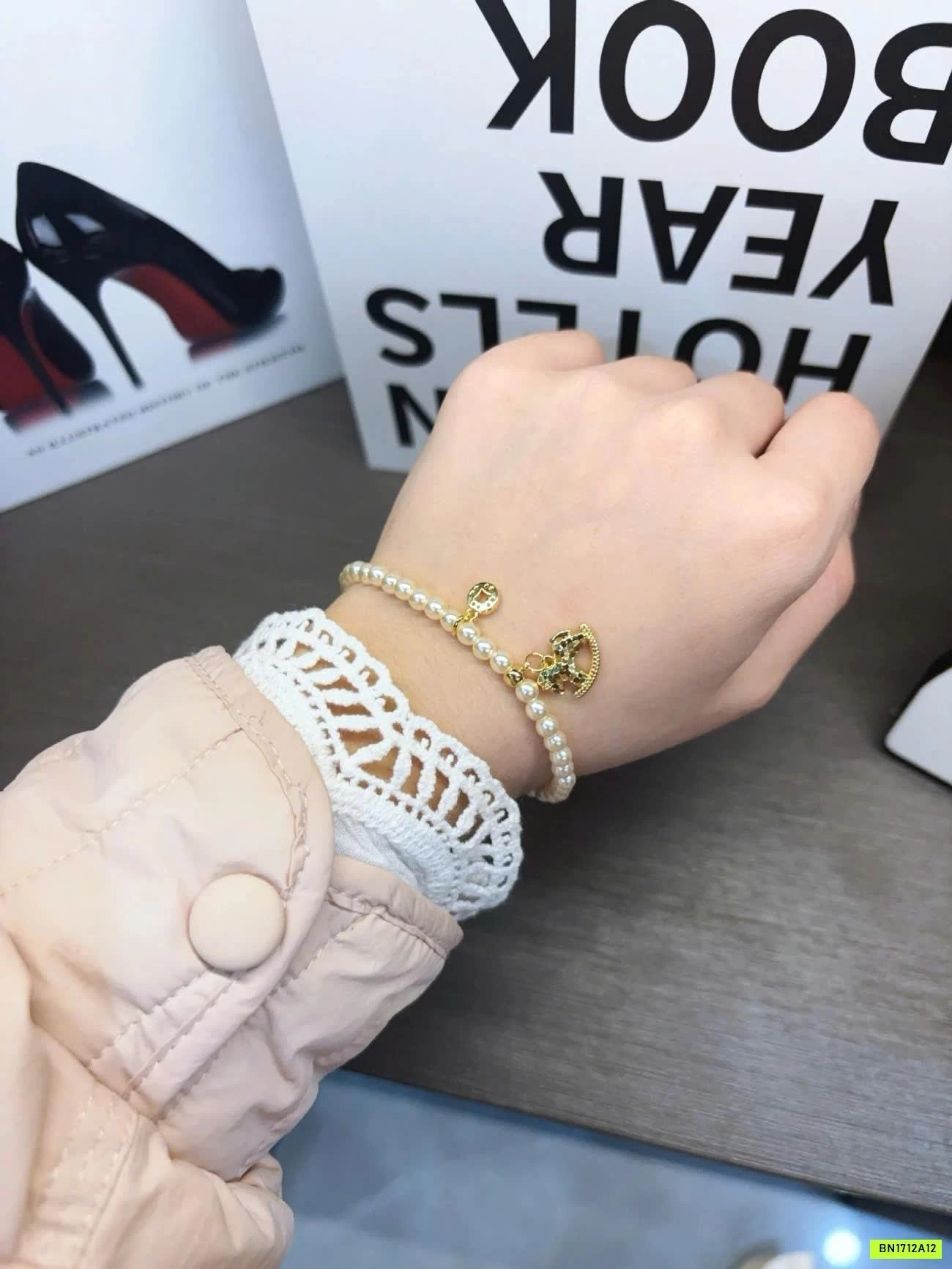 VÒNG TAY NGỌC TRAI NGỰA MAY MẮN GOLICC