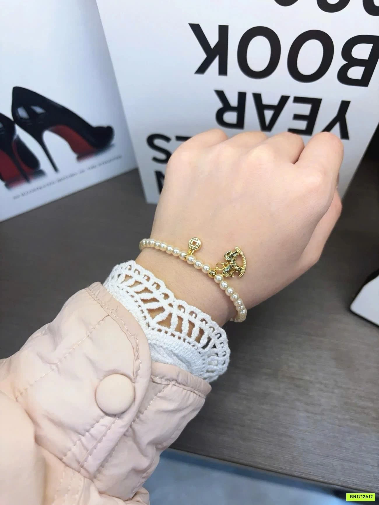 VÒNG TAY NGỌC TRAI NGỰA MAY MẮN GOLICC