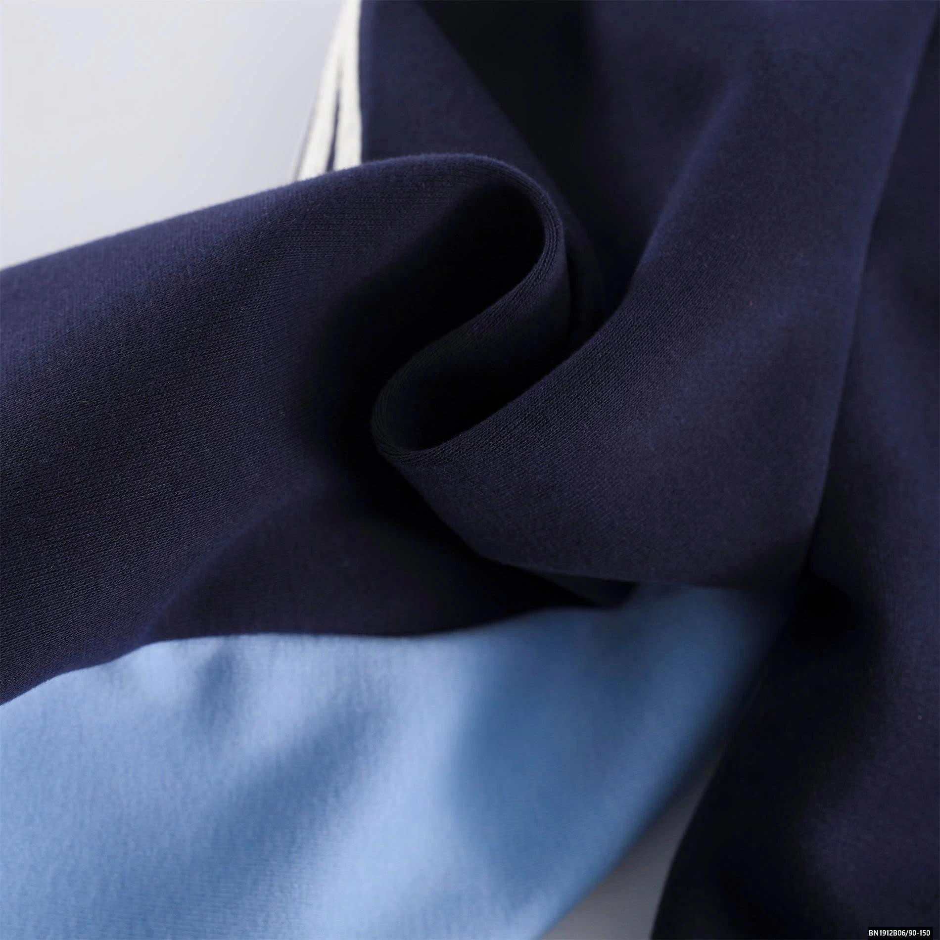 QUẦN NỈTHỂ THAO LOGO NGỰA  MẸ VÀ BÉ