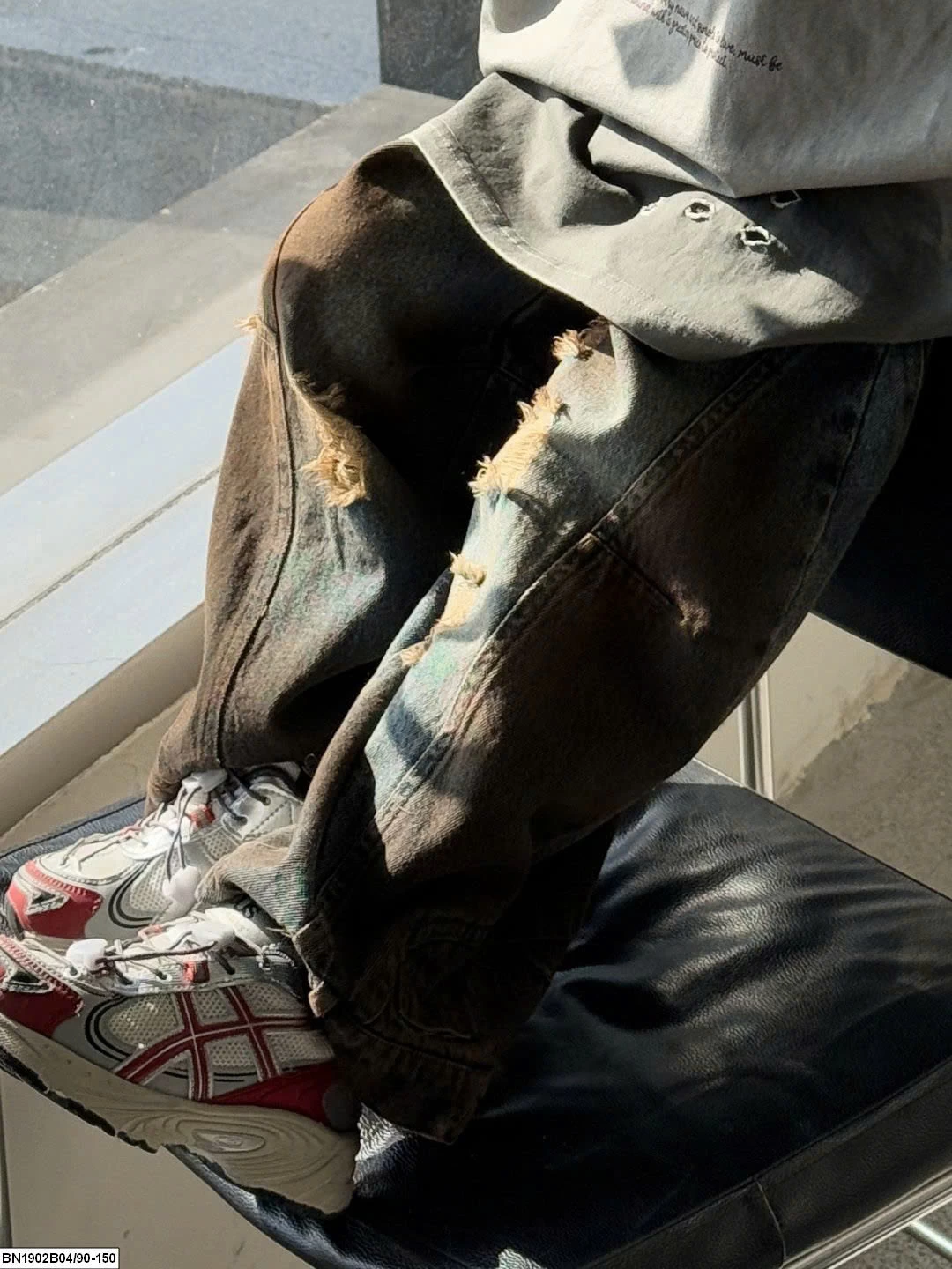 SÉT QUẦN JEAN XANH CÀO RÁCH MIX ÁO THUN XÁM