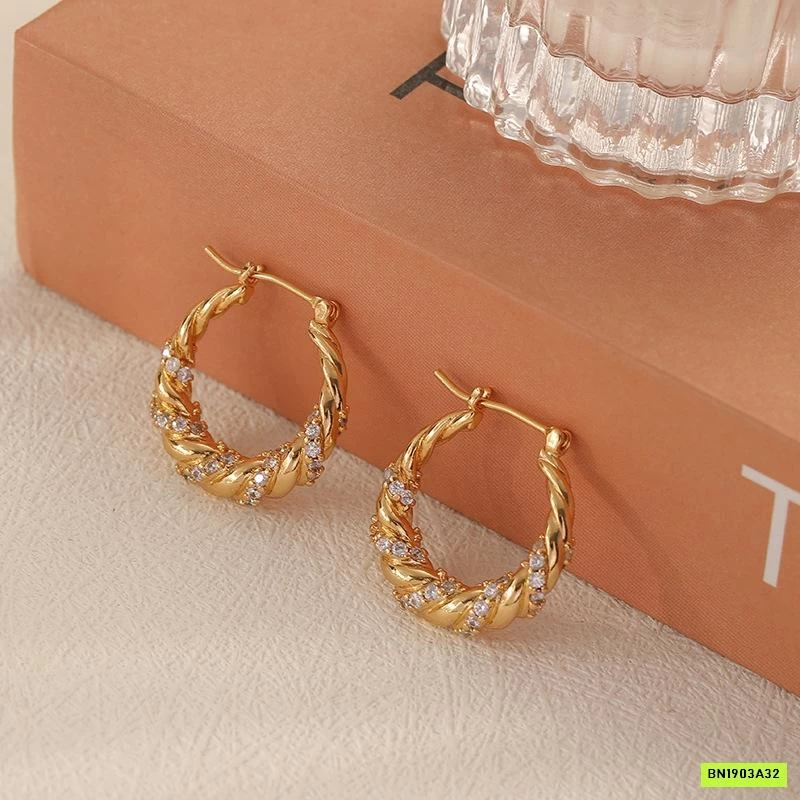 HOA TAI TRÒN PHỐI ĐÁ