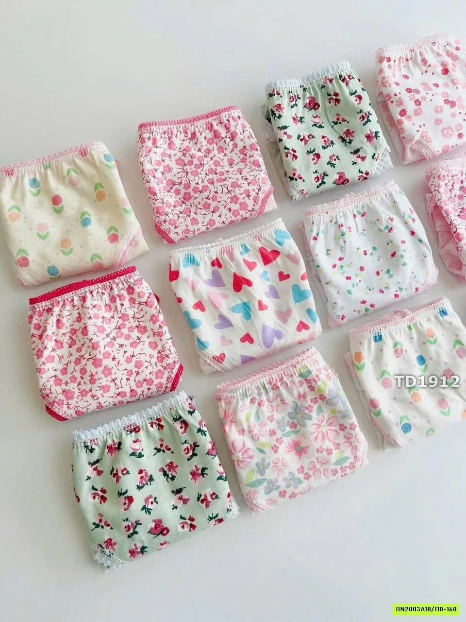 SÉT 12 QUẦN CHIP TAM GIÁC XUẤT DƯ BG