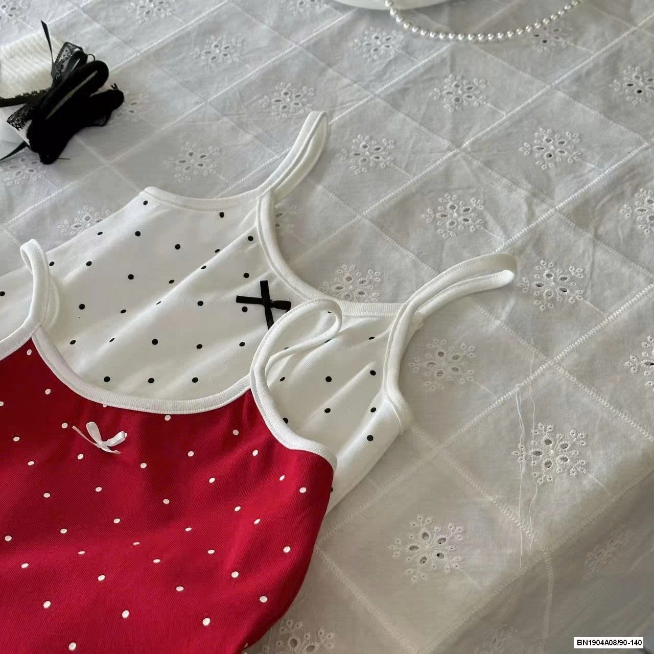 ÁO 2 DÂY CHẤM BI VIỀN REN