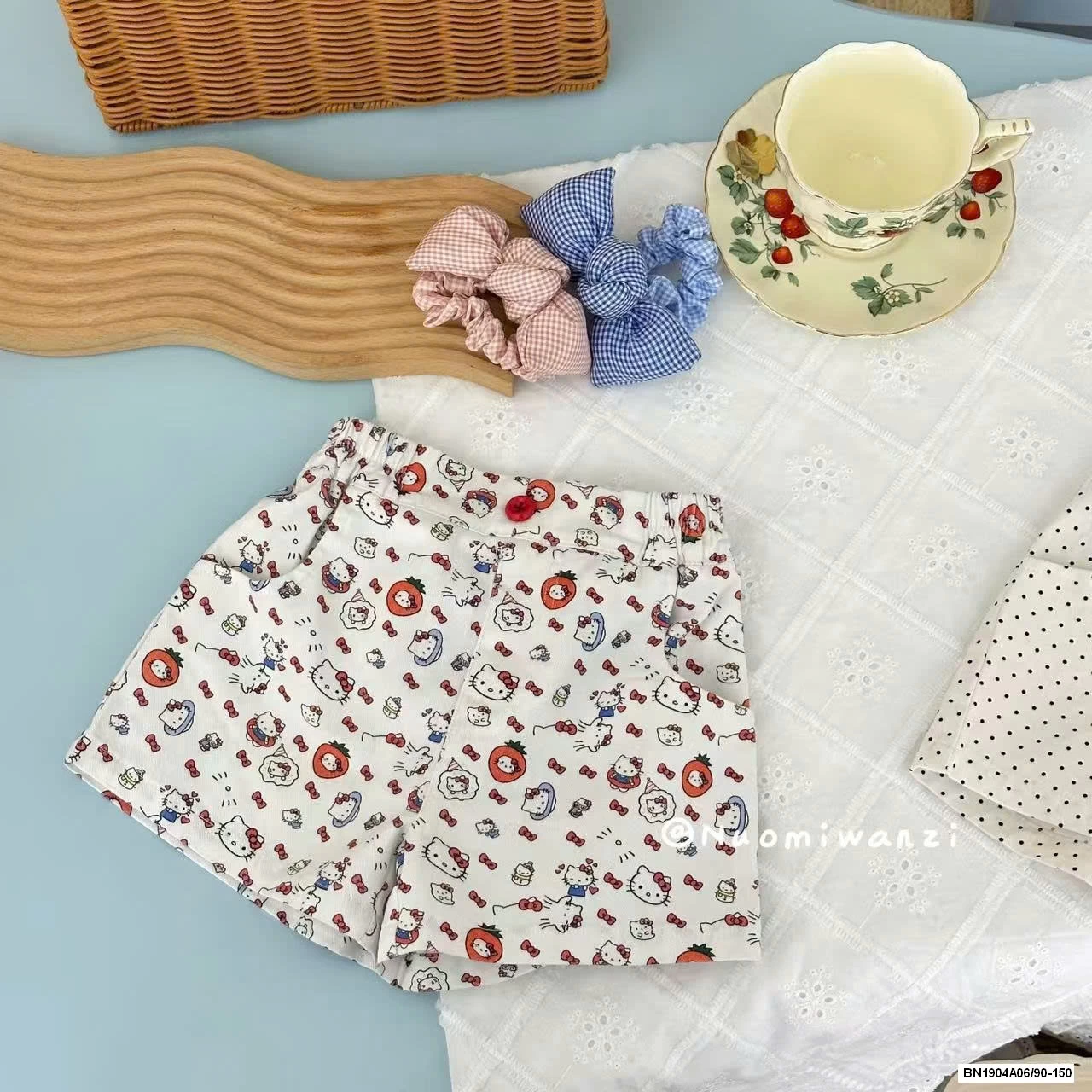 SHORT THÔ MỀM CẠP CHUN