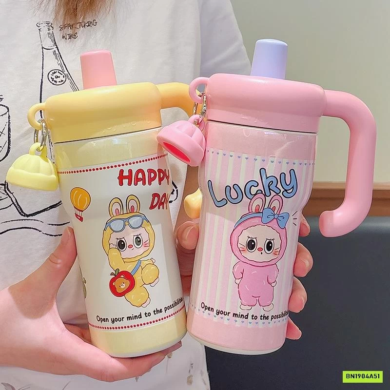 BÌNH UỐNG NƯỚC CÓ TAY CẦM LABUBU