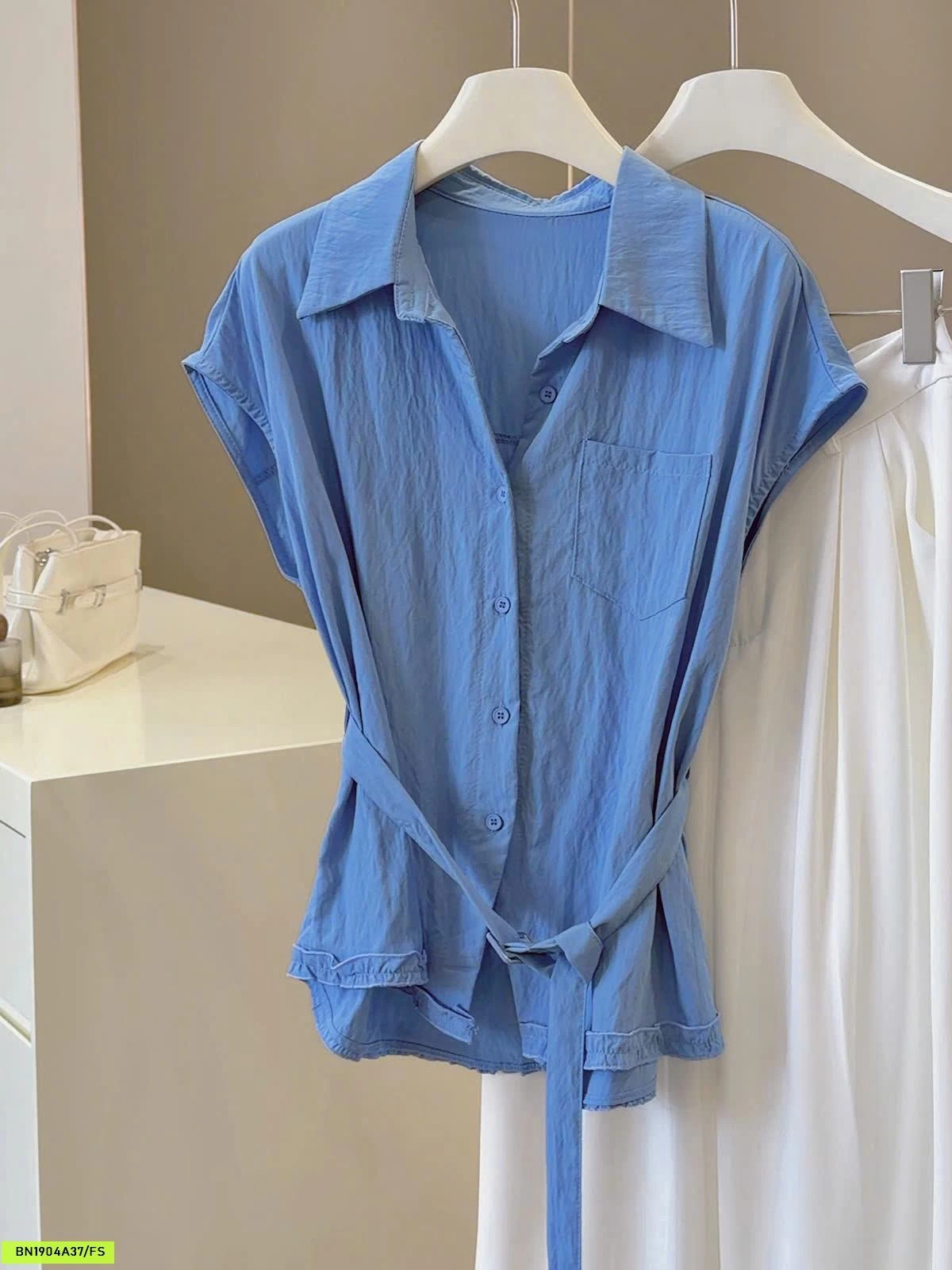 ÁO SƠ MI TAY HẾN ANNA