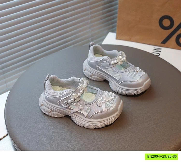 GIÀY LƯỚI THÔNG HƠI GẮN NƠ