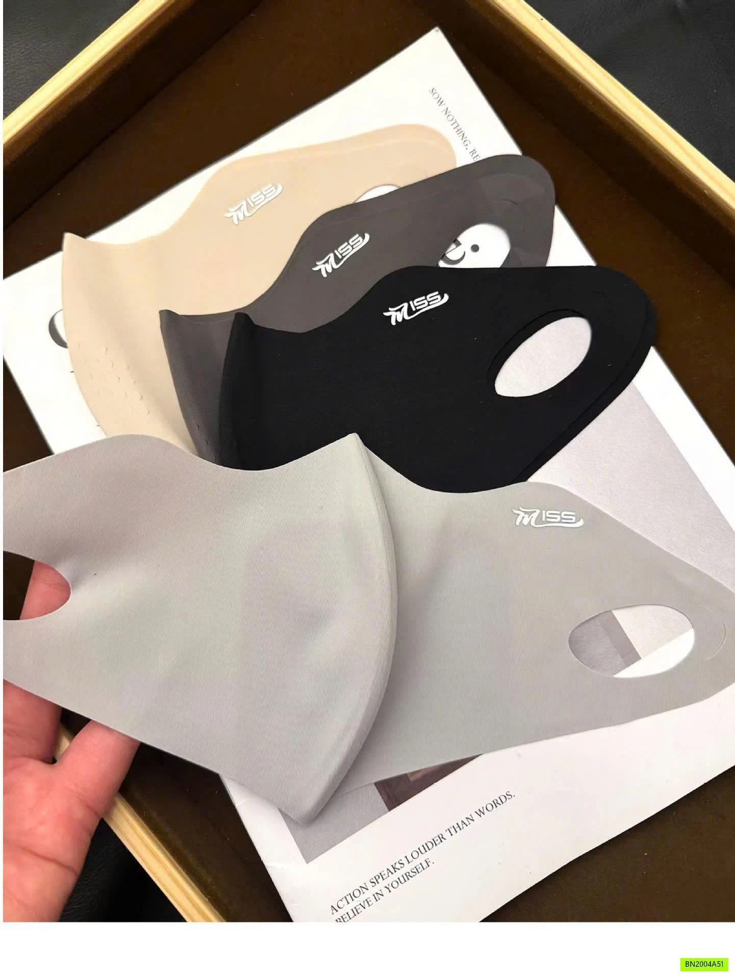 SET 5 KHẨU TRANG BĂNG LỤA CHỐNG TIA UV