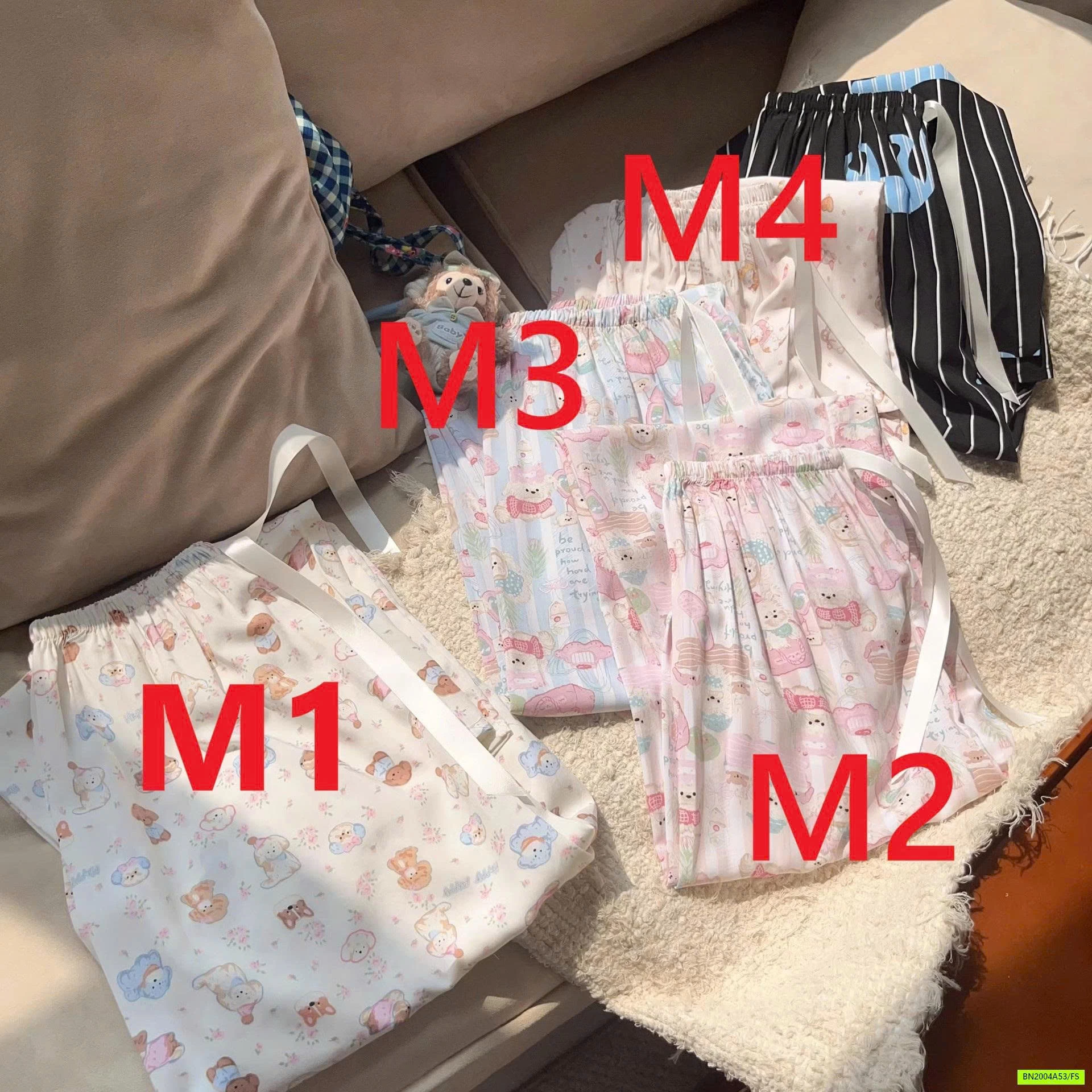 QUẦN LANH ĐŨI SUÔNG HỌA TIẾT KUTE