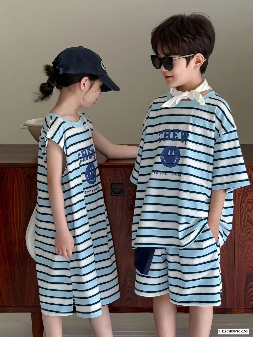 COUPLE KẺ IN CHỮ CREW