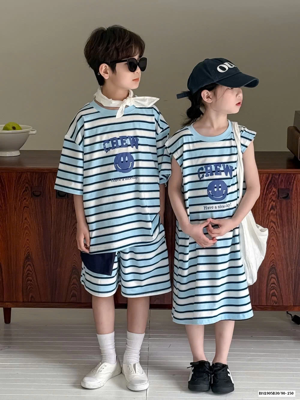 COUPLE KẺ IN CHỮ CREW