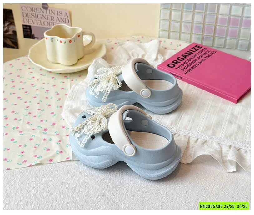 DÉP SỤC CROCS CHO BÉ