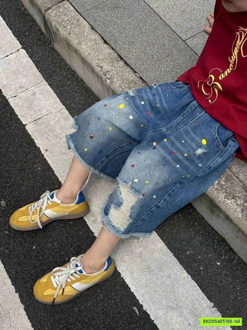 JEANS LỠ RÁCH GẤU ĐÍNH ĐÁ SẮC MÀU