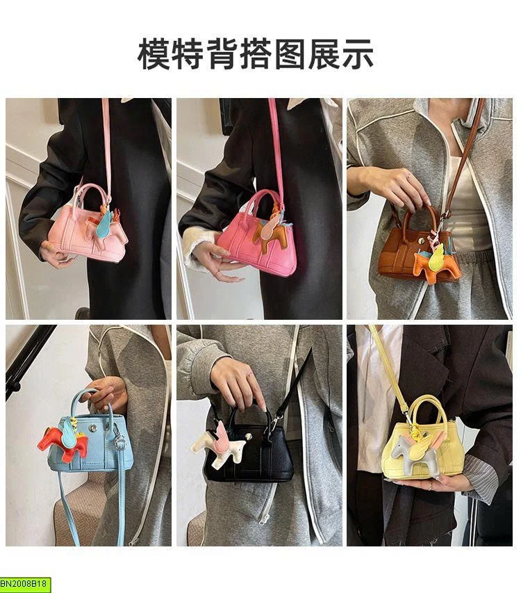TÚI MINI KÈM MÓC KHÓA NGỰA