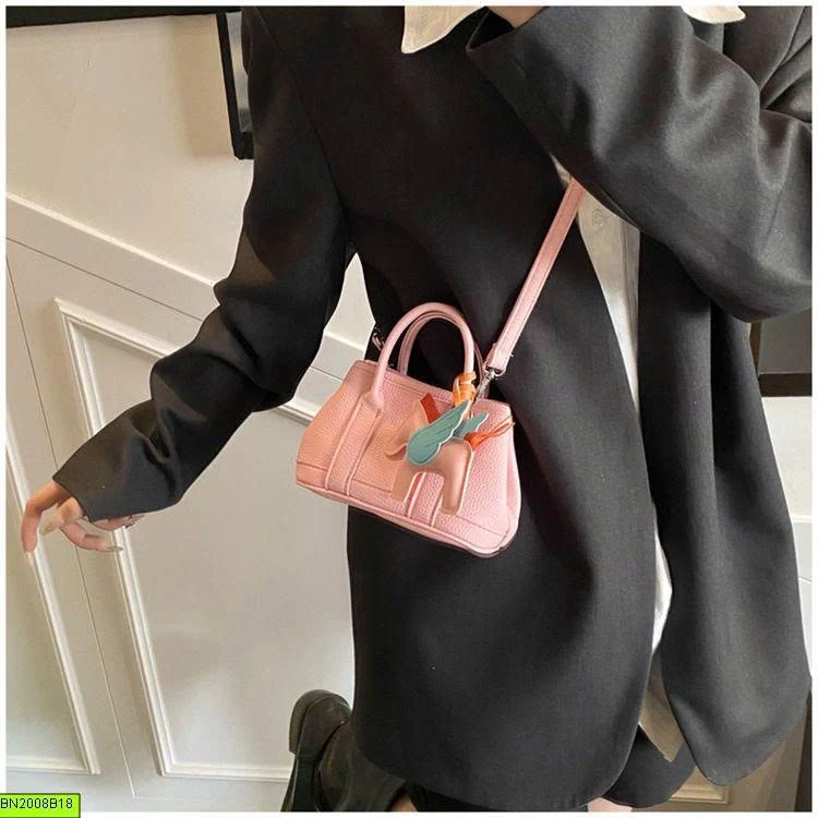 TÚI MINI KÈM MÓC KHÓA NGỰA