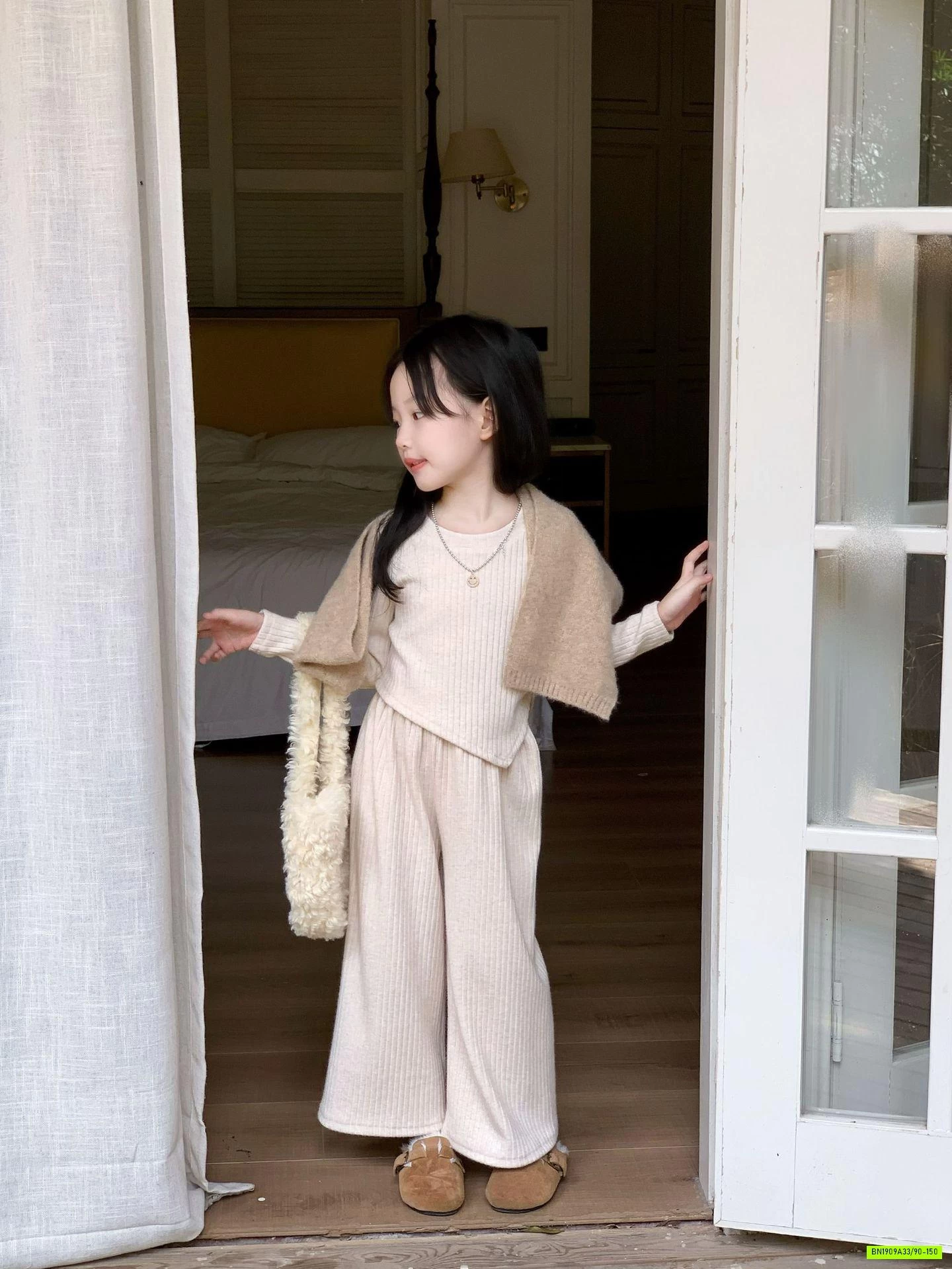 SÉT LEN QUẦN SUÔNG ÁO VẠT NHỌN