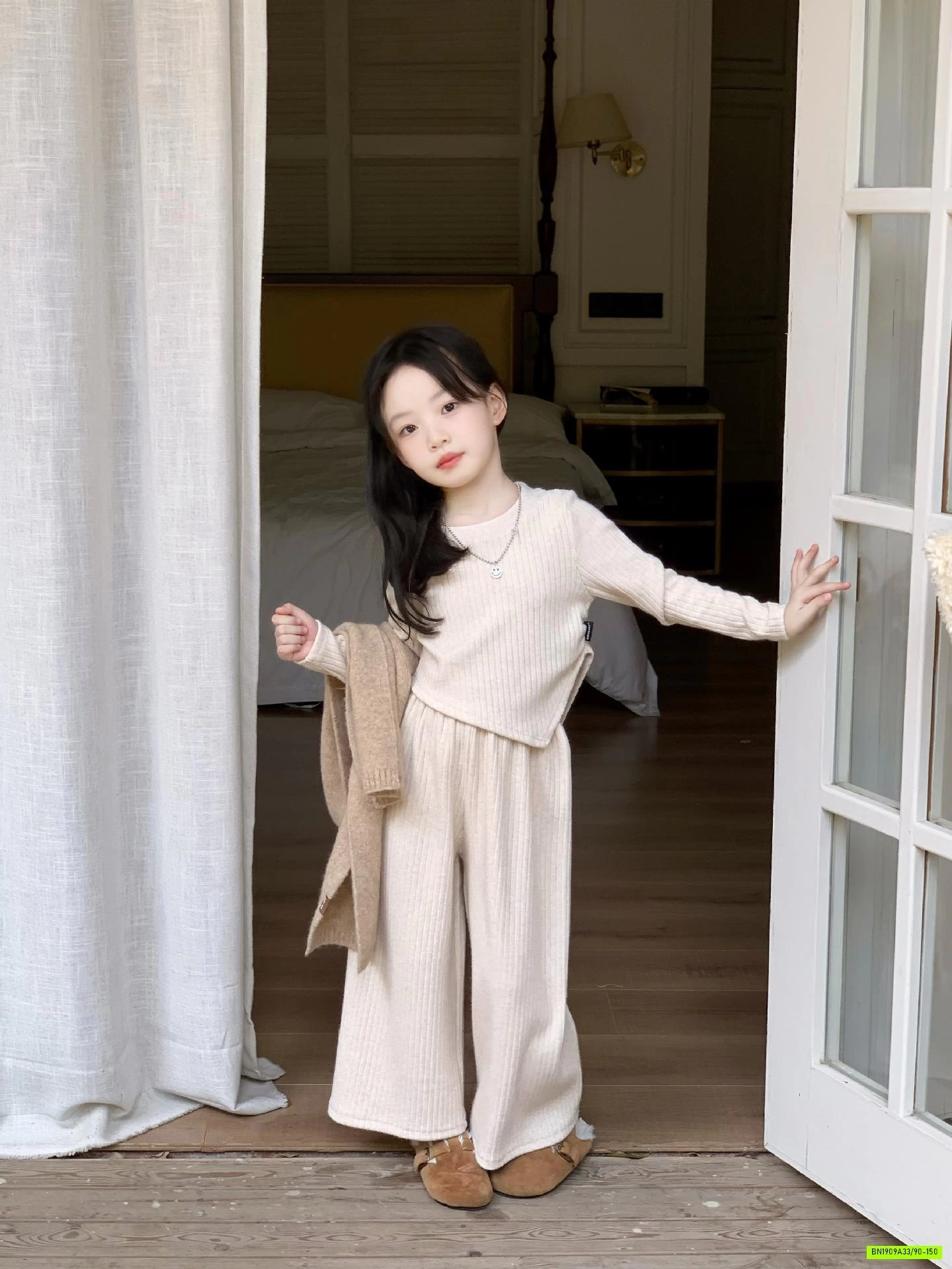 SÉT LEN QUẦN SUÔNG ÁO VẠT NHỌN