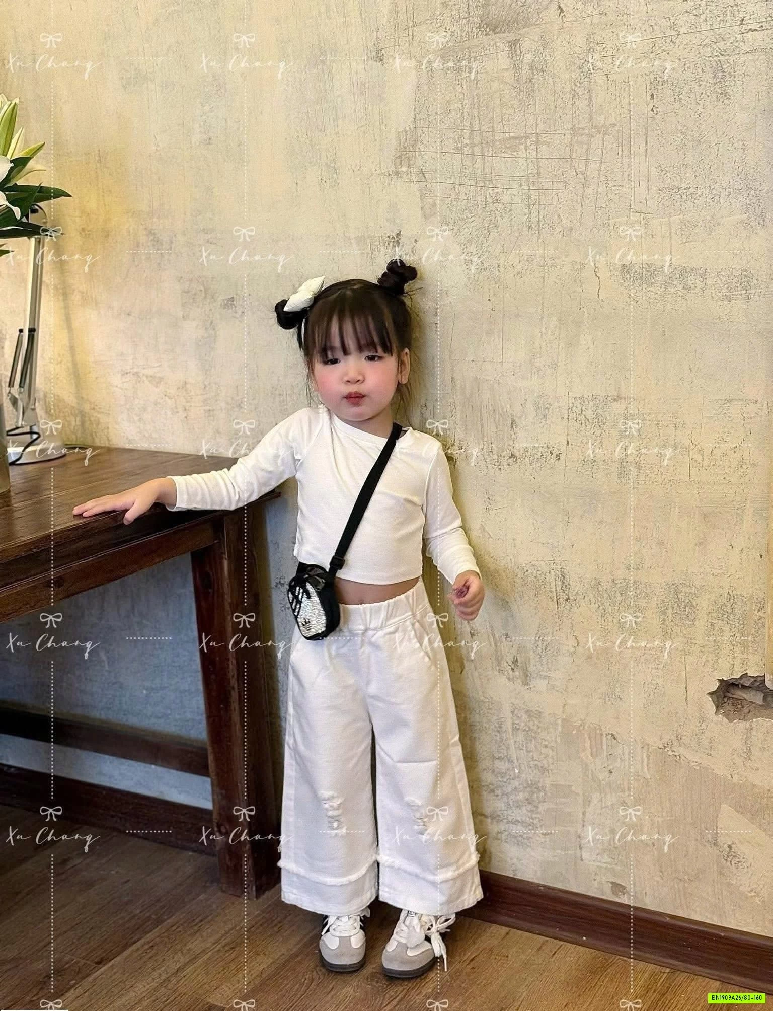 QUẦN JEAN TRẮNG RÁCH CÁCH ĐIỆU