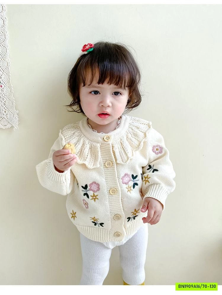 KHOÁC LEN THÊU HOA