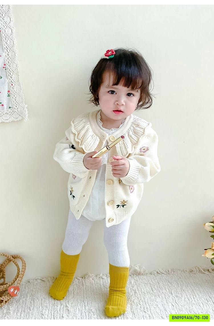 KHOÁC LEN THÊU HOA