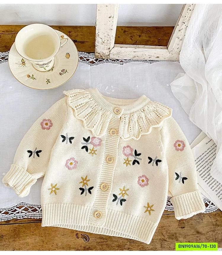 KHOÁC LEN THÊU HOA