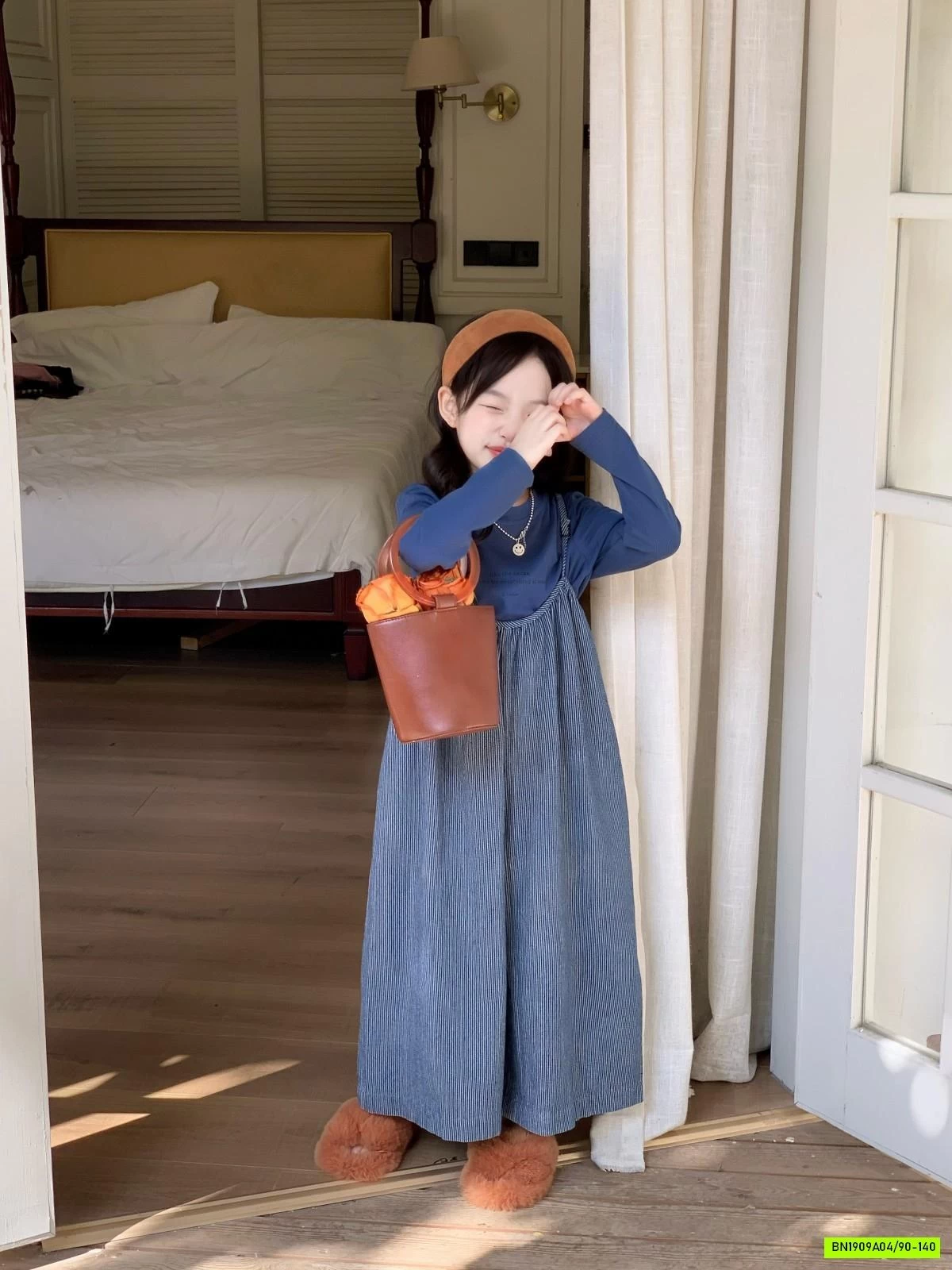 SÉT QUẦN YẾM ỐNG RỘNG QUAI MẢNH XANH