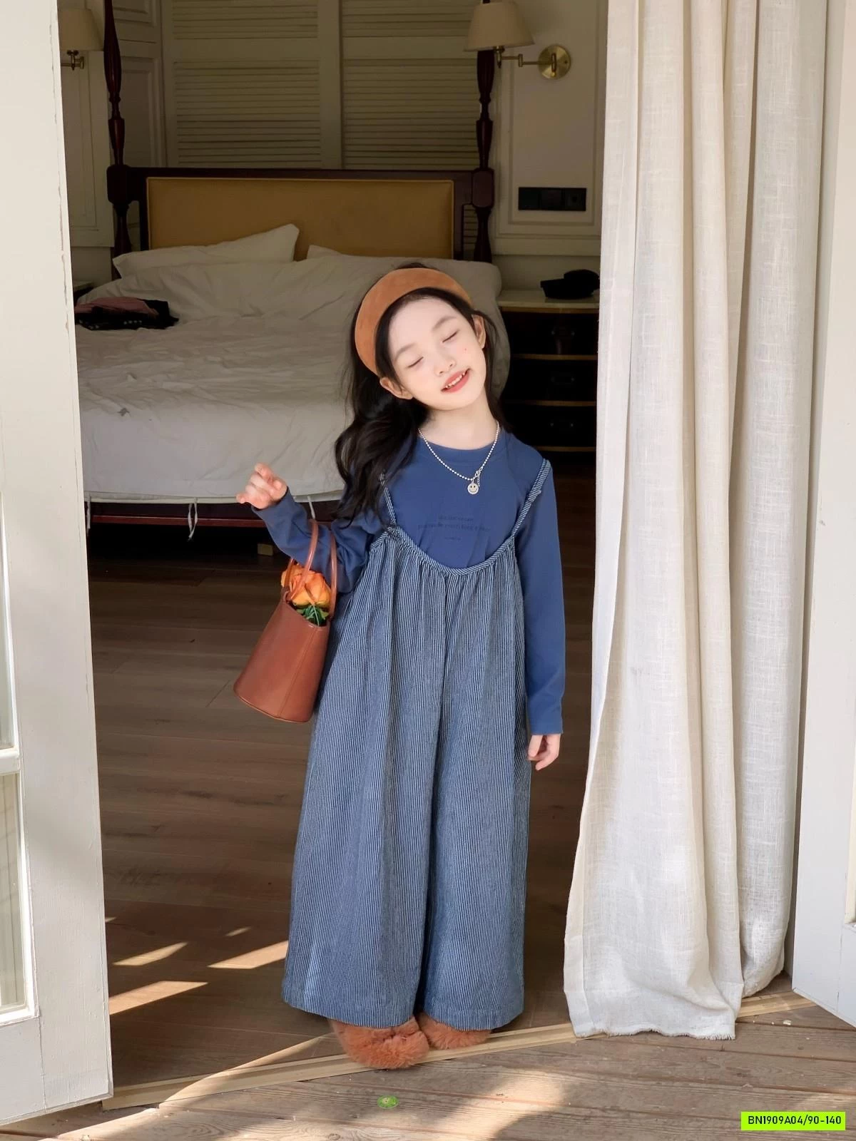 SÉT QUẦN YẾM ỐNG RỘNG QUAI MẢNH XANH