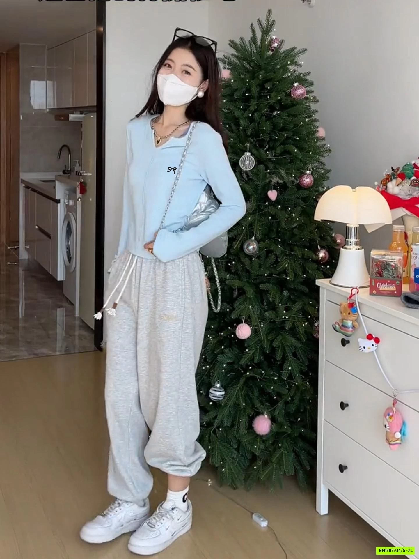 ÁO THUN RÚT EO THÊU NƠ