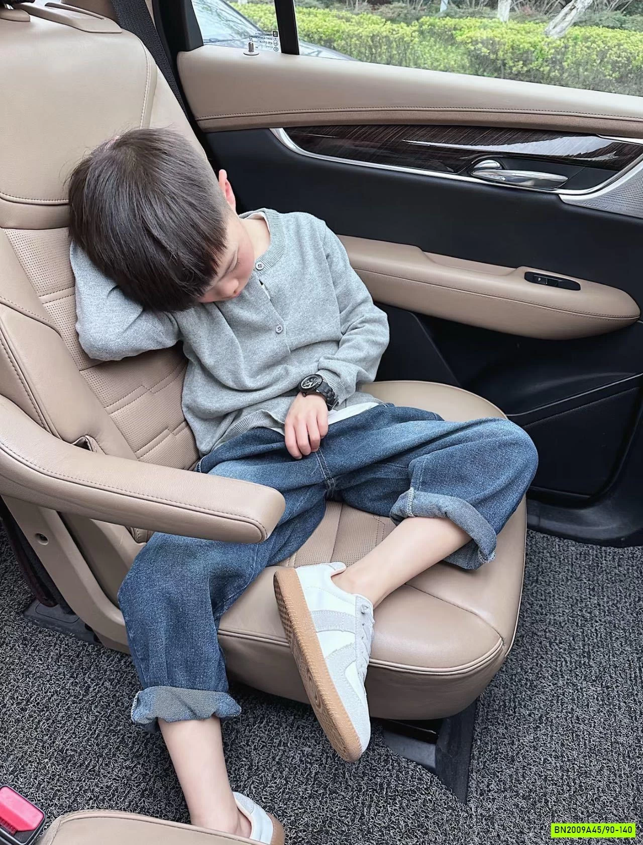 CARDIGAN LEN TRƠN CỔ TRÒN