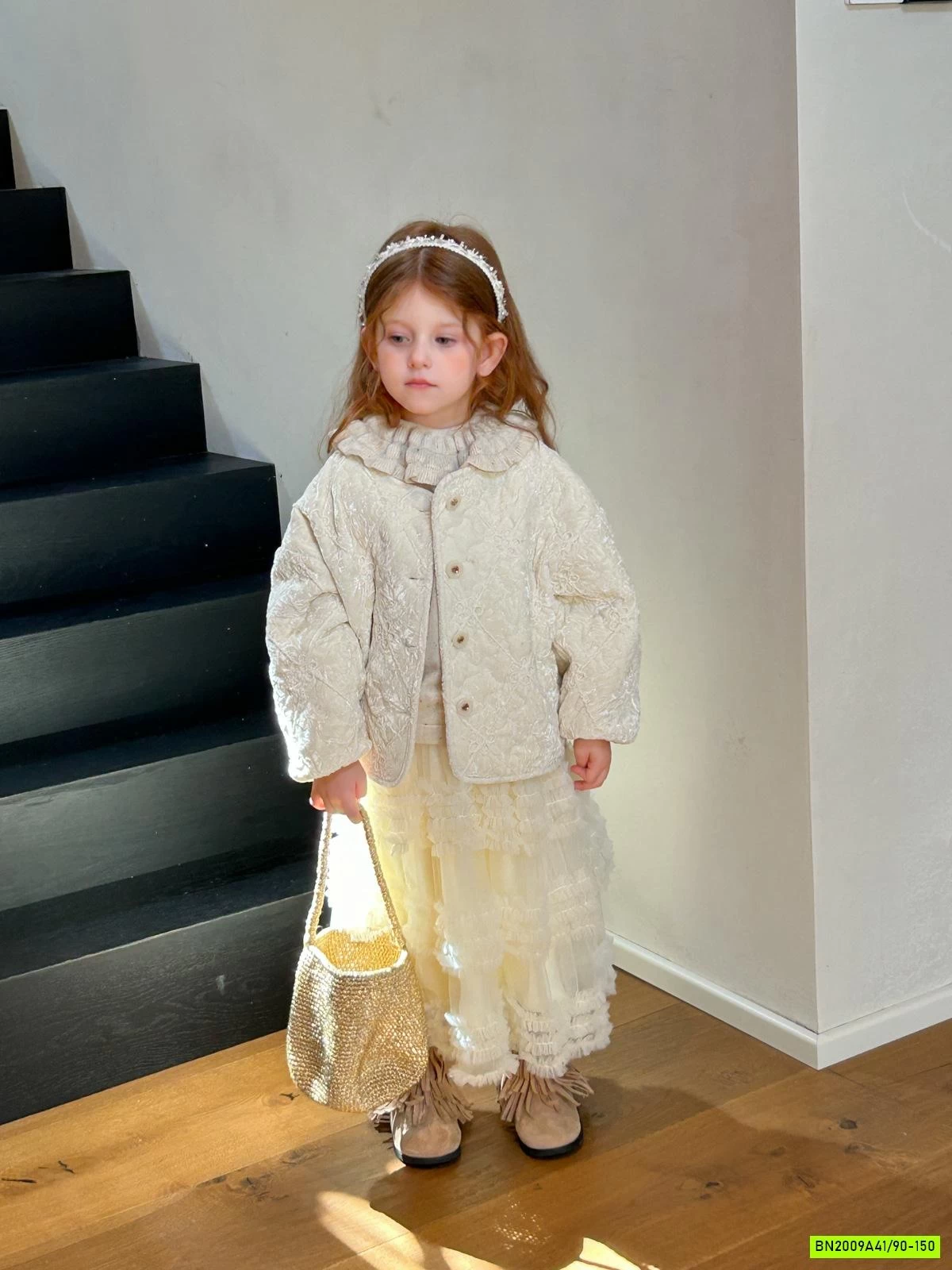 SÉT VÁY TIỂU THƯ