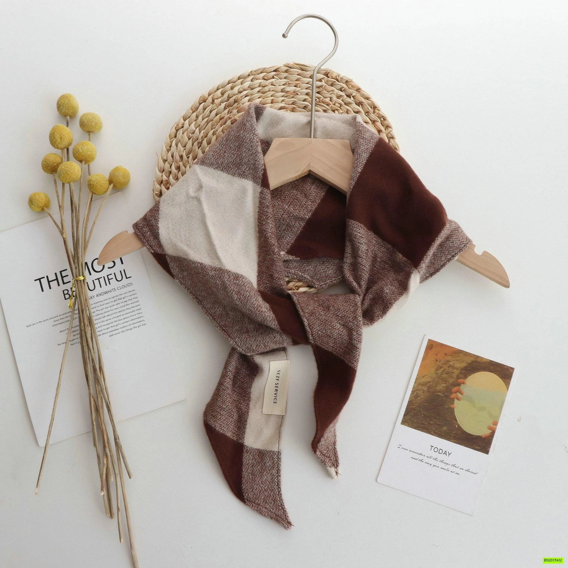 KHĂN ĐŨI QUÀNG CỔ VINTAGE