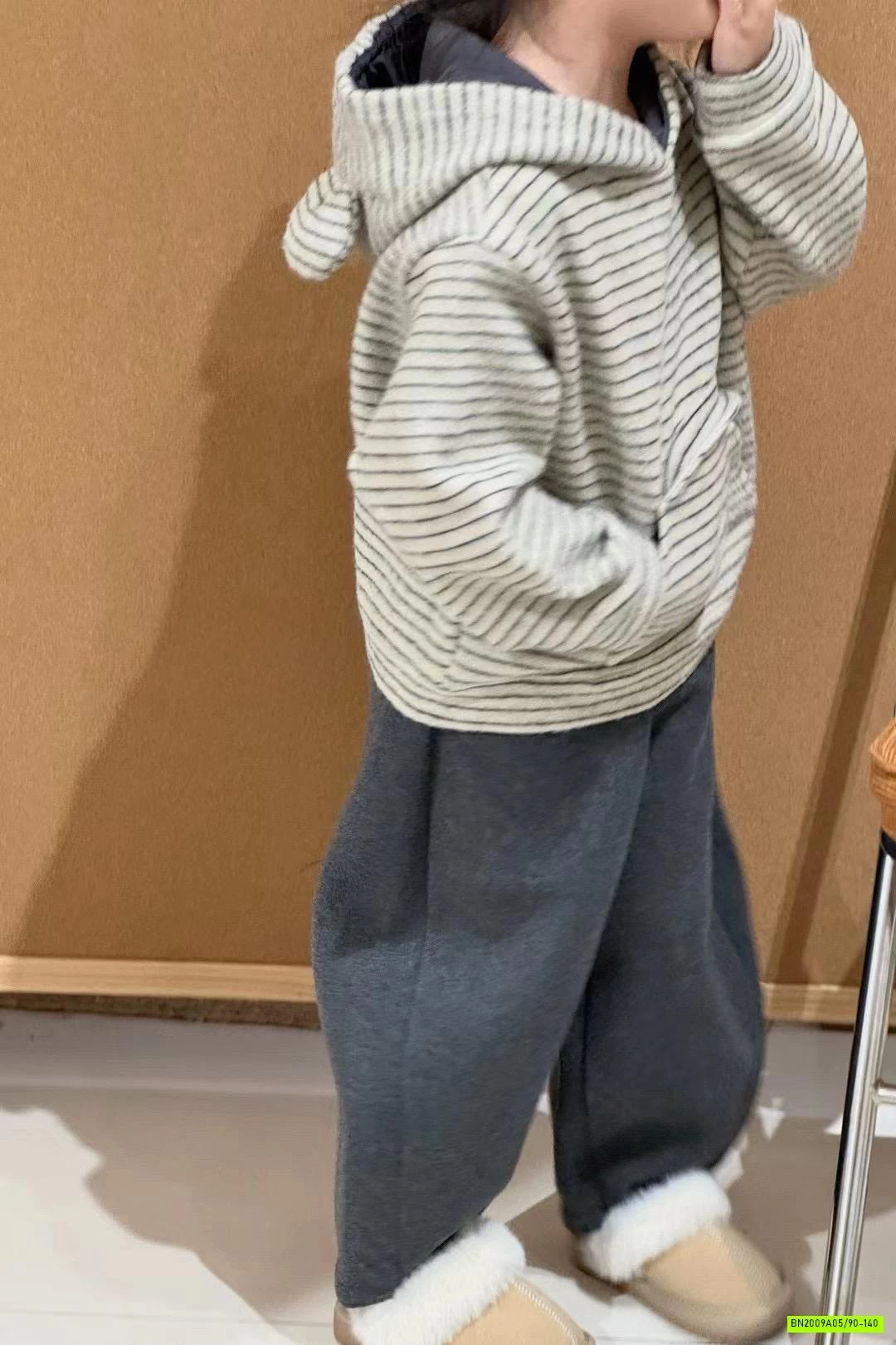 SÉT HOODIE KẺ TAI GẤU