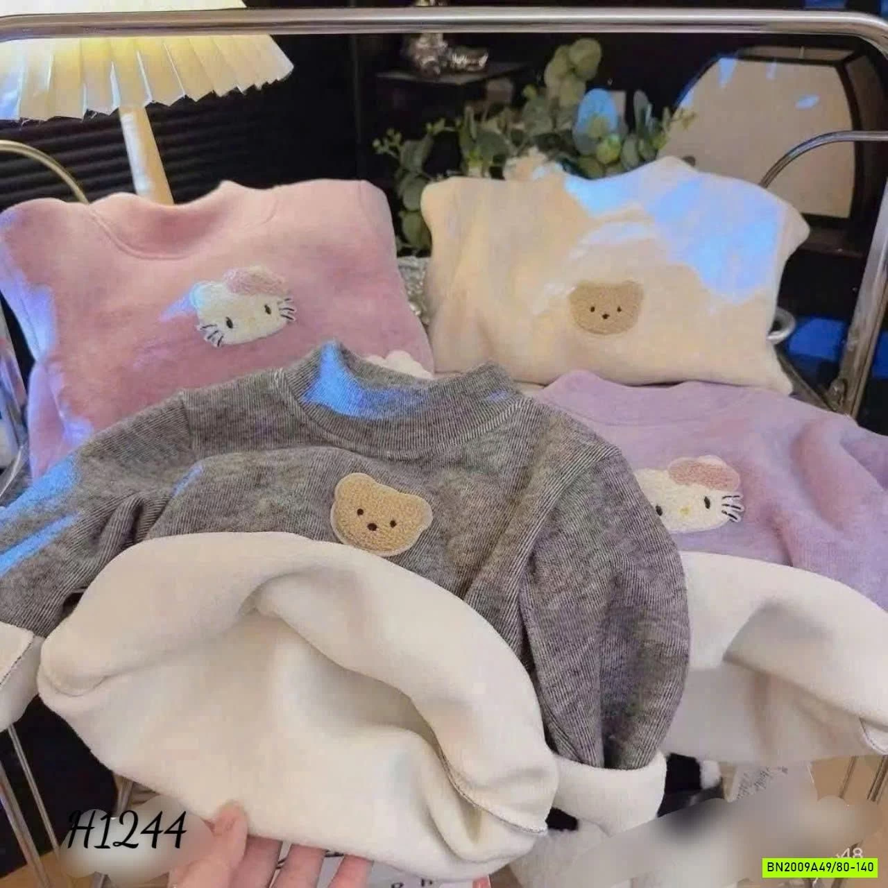 ÁO NỈ LÔNG CỪU CỔ 3P