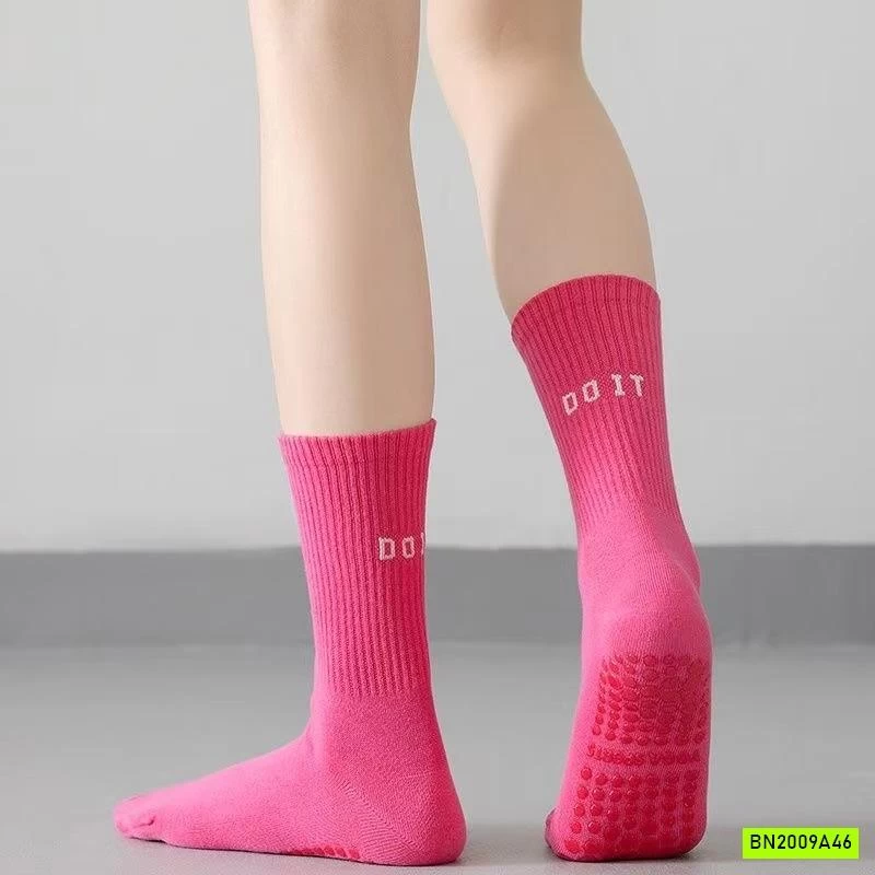 SET 7 ĐÔI TẤT THỂ THAO NỮ