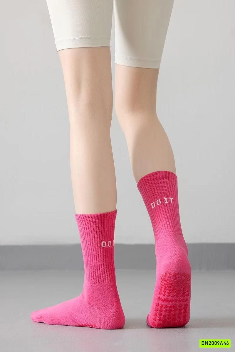 SET 7 ĐÔI TẤT THỂ THAO NỮ