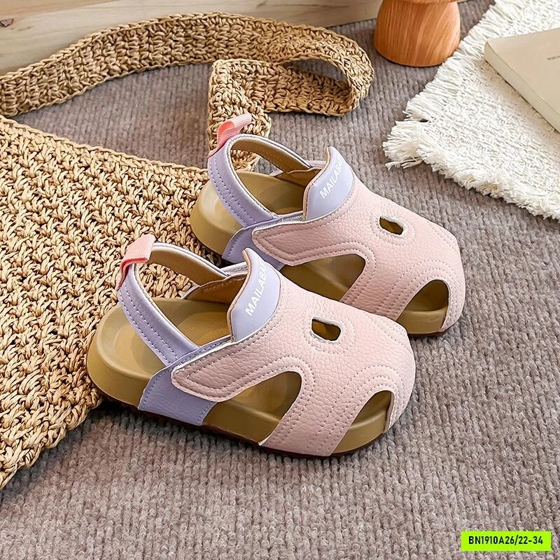 SANDAL ĐẾ BẰNG BỊT MŨI