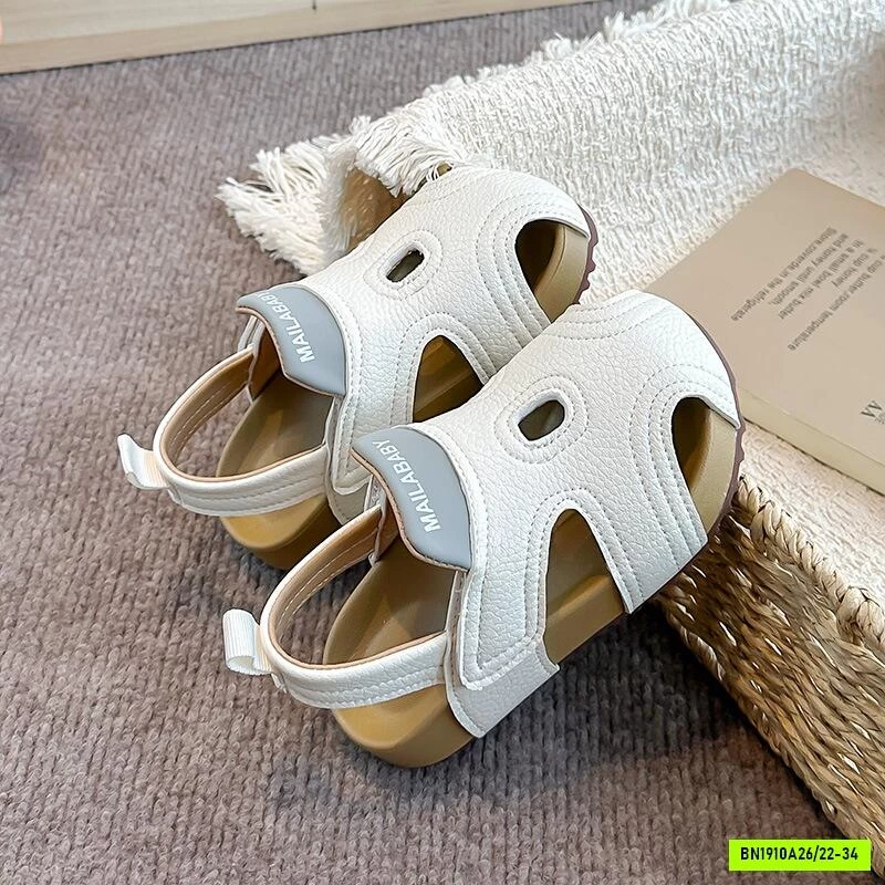 SANDAL ĐẾ BẰNG BỊT MŨI