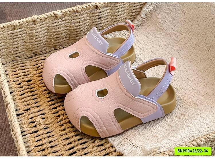 SANDAL ĐẾ BẰNG BỊT MŨI