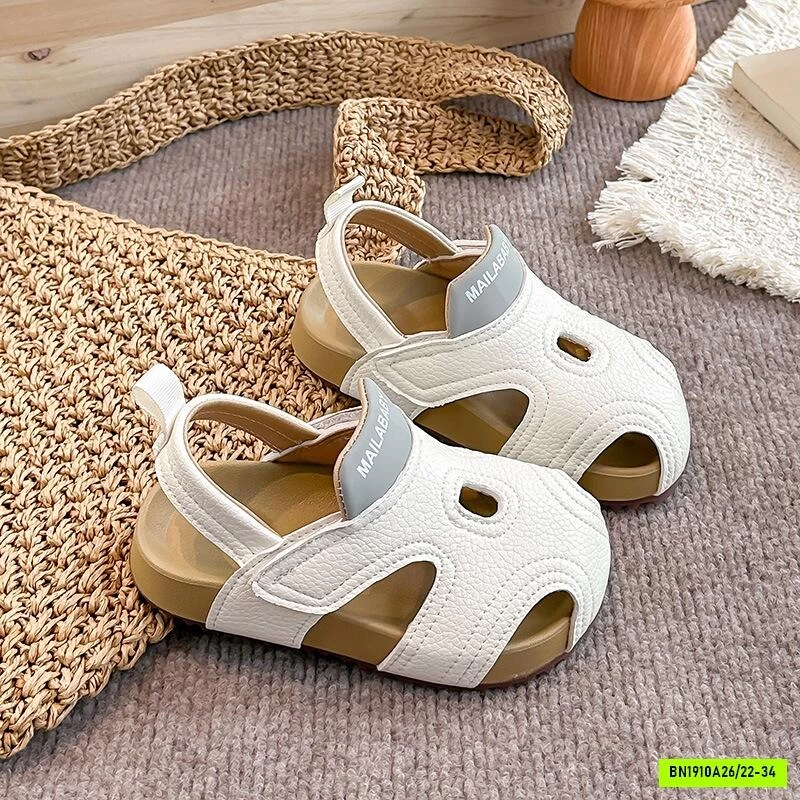 SANDAL ĐẾ BẰNG BỊT MŨI