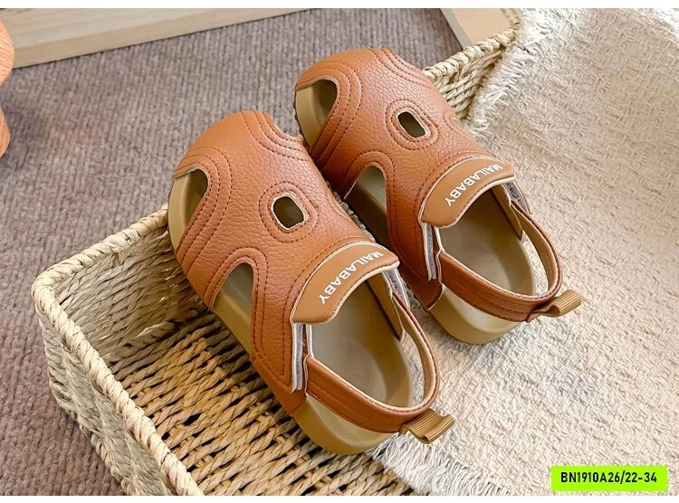 SANDAL ĐẾ BẰNG BỊT MŨI