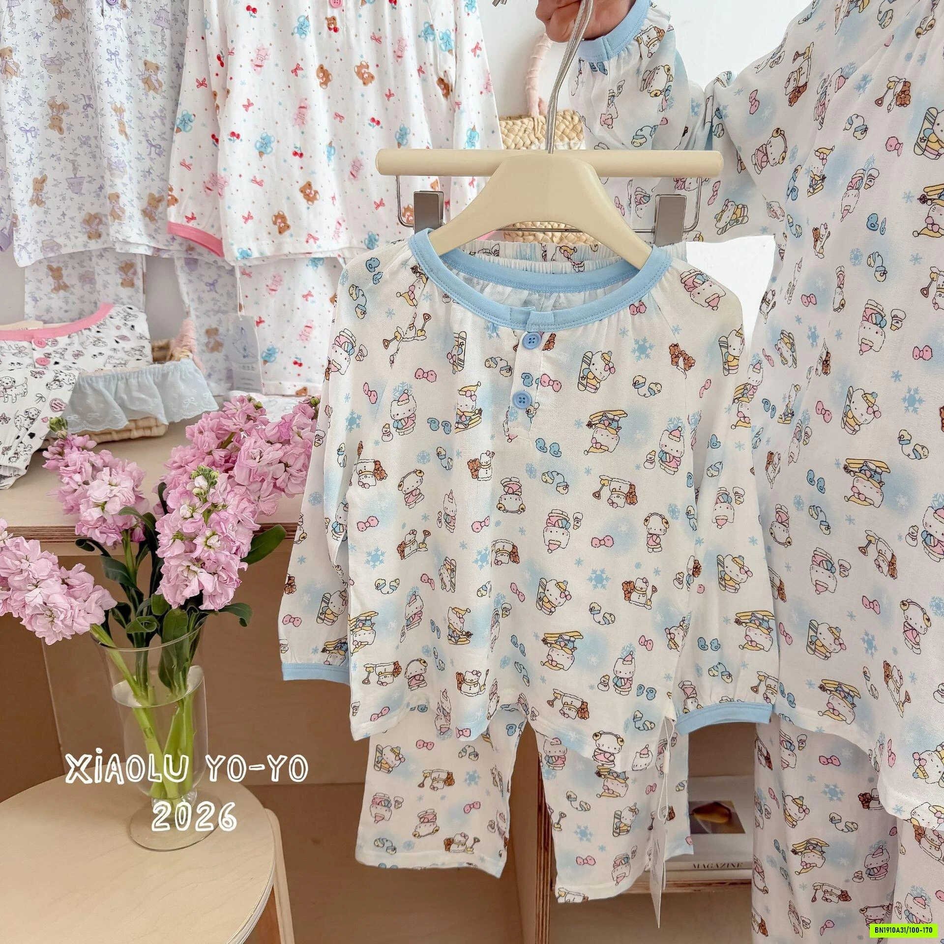SÉT ĐŨI DÀI TAY HỌA TIẾT MẸ BÉ