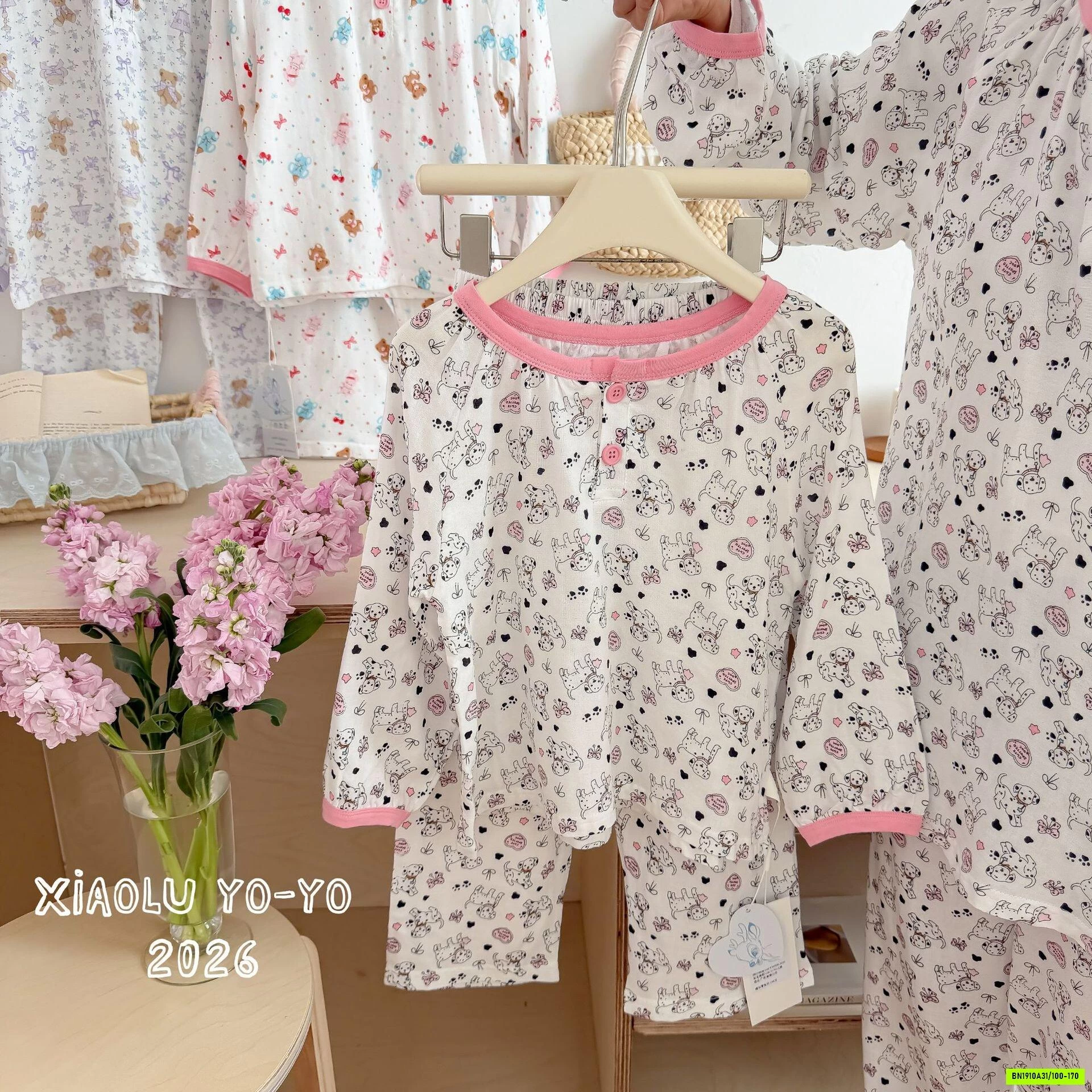 SÉT ĐŨI DÀI TAY HỌA TIẾT MẸ BÉ