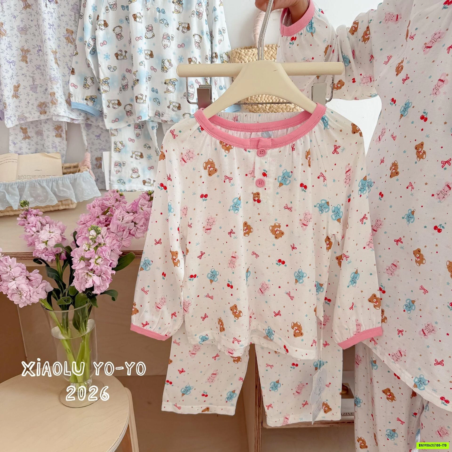 SÉT ĐŨI DÀI TAY HỌA TIẾT MẸ BÉ