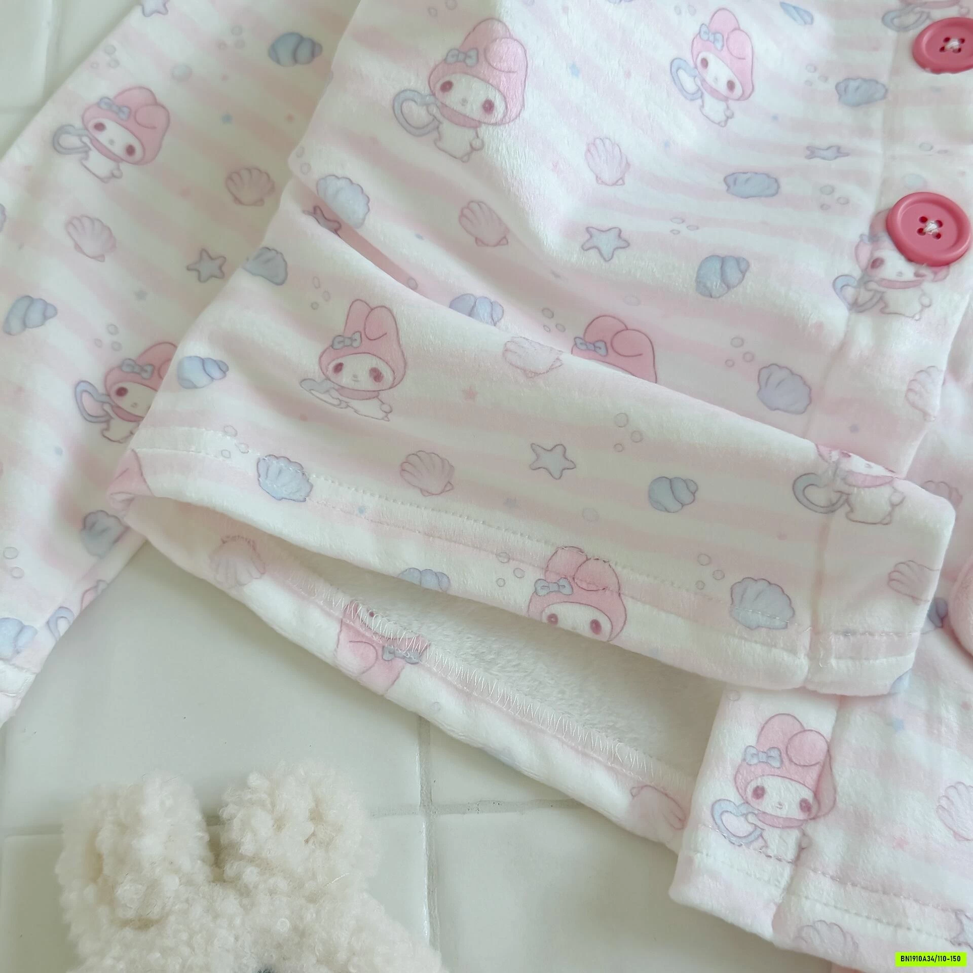BỘ NỈ BĂNG LÔNG SANRIO CÀI CÚC