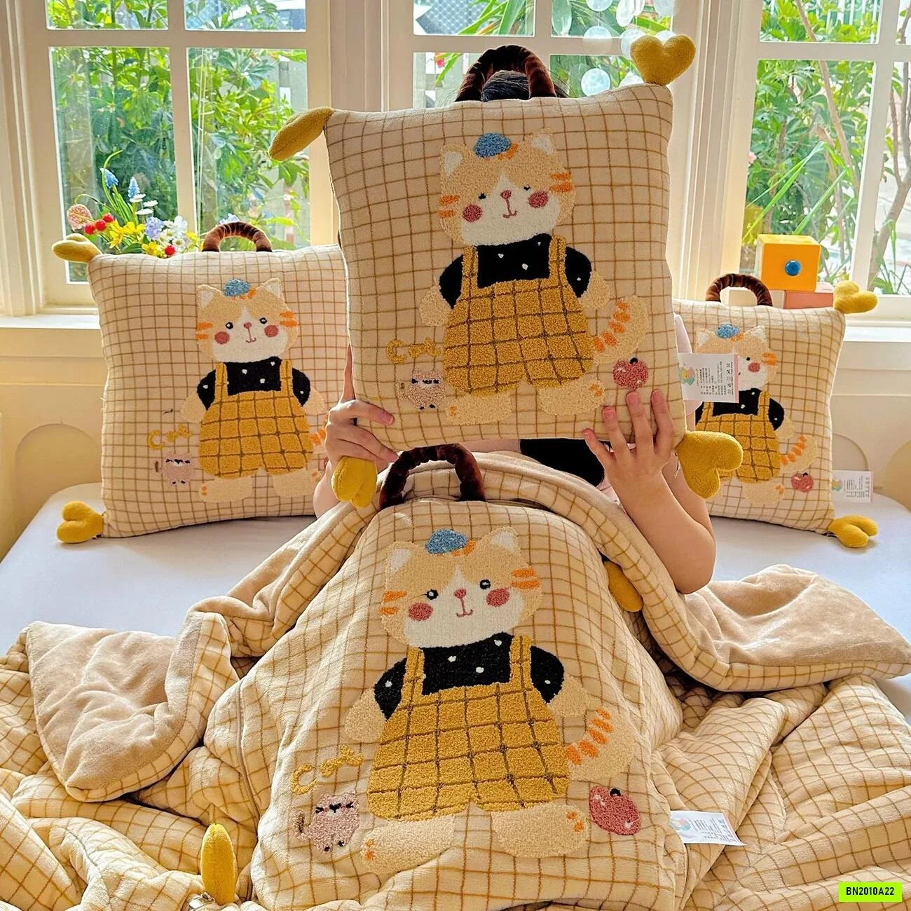 CHĂN GỐI ĐI HỌC 2IN1
