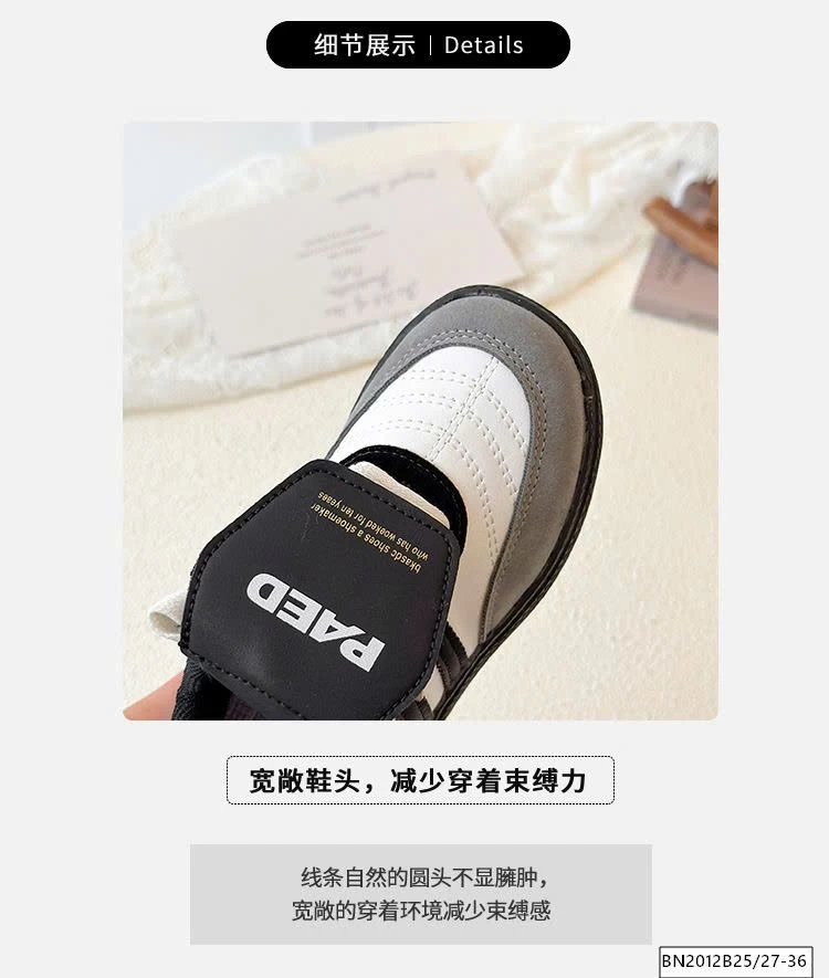 GIÀY THỂ THAO ĐẾ BẰNG LƯỠI LẬT